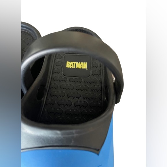 Batman Clogs Toddler Size 11/12 - Picture 4 of 5